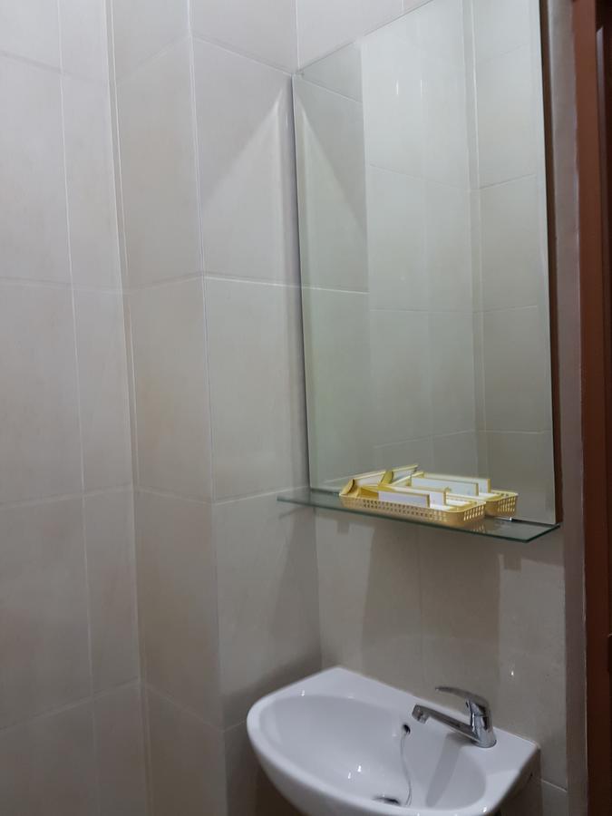 Hotel Kristina Malioboro Джокякарта Екстериор снимка