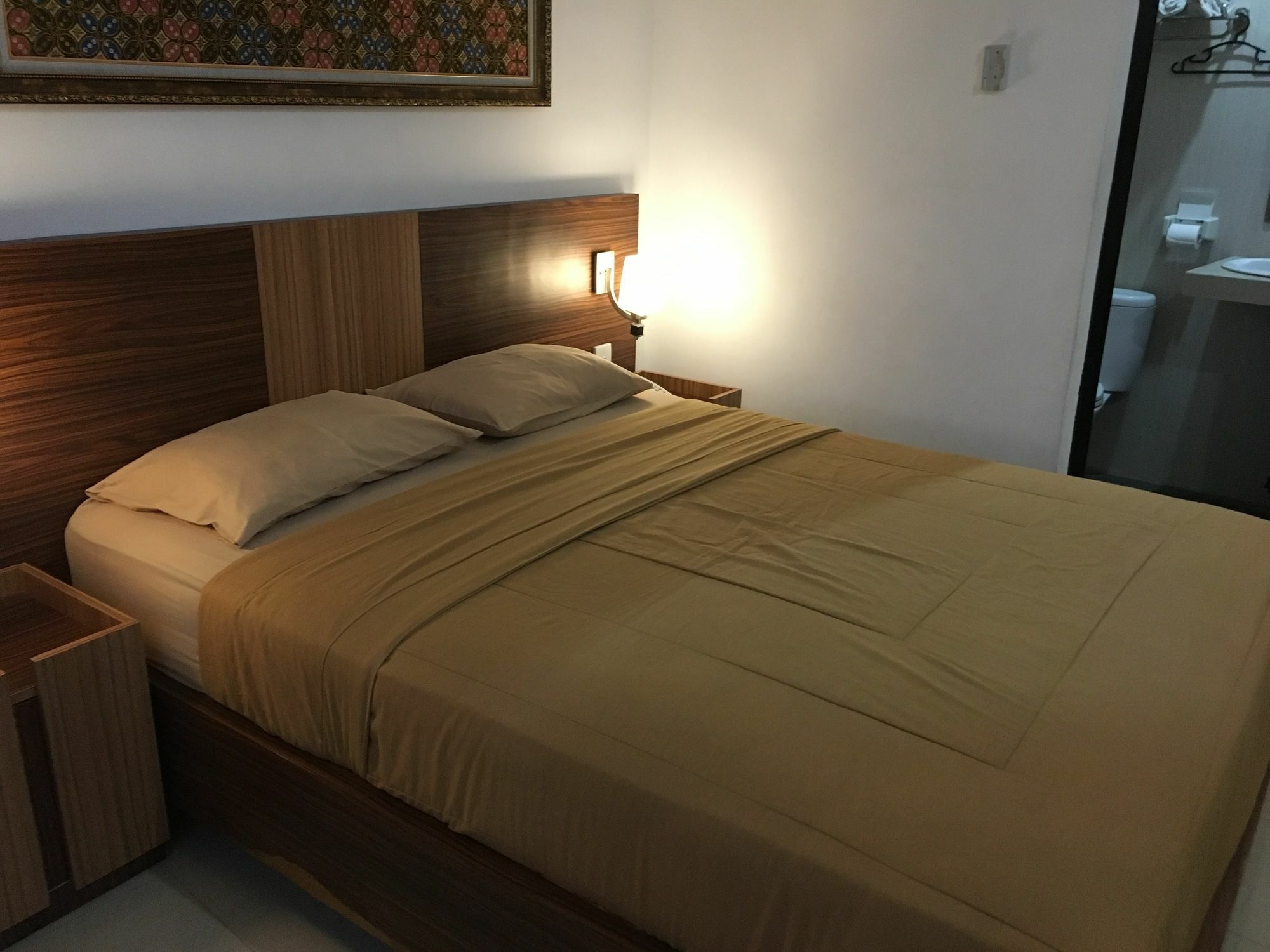 Hotel Kristina Malioboro Джокякарта Екстериор снимка